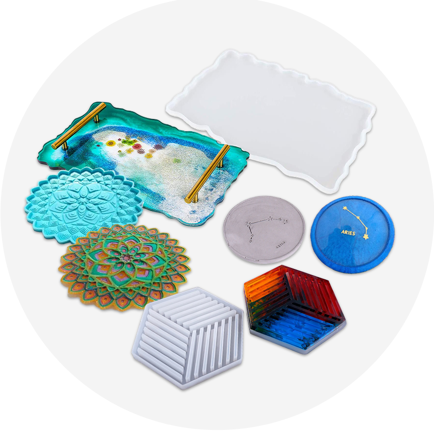 الأكواب والصواني