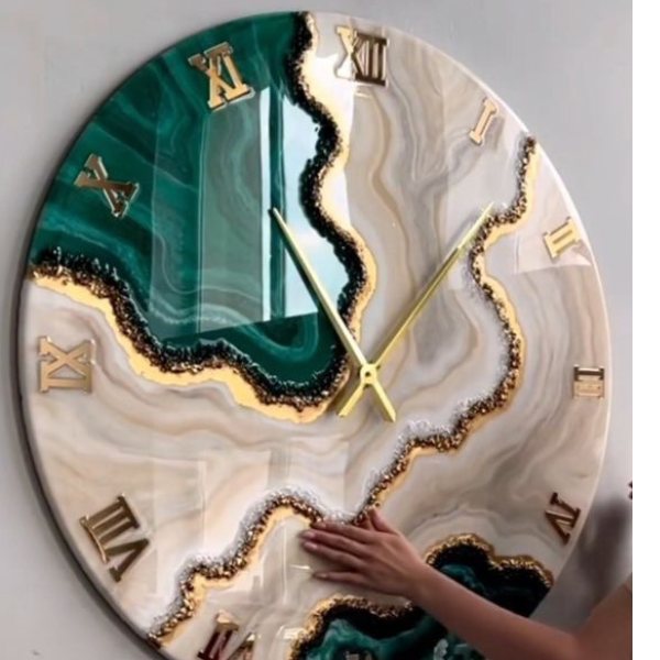 Resin Art Clock Workshop (Abu Dhabi) |  - Resinarthub