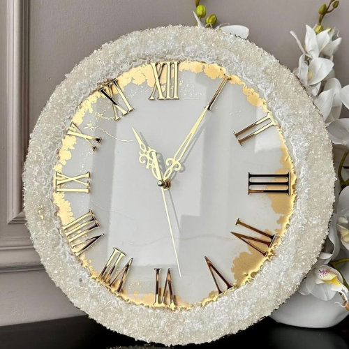 ورشة عمل فن الراتنج للساعات