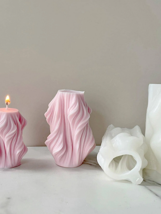 Twisting Curve Pillar Candle Silicone Mold