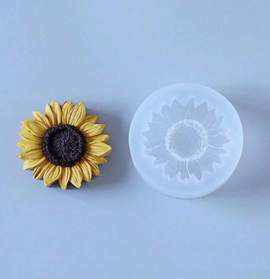 Small Sunflower Shaped Silicone Mold for Candle Making