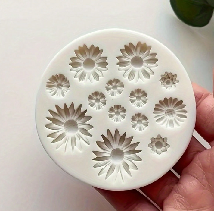 Assorted Daisy Petal Silicone Mold for Candle Making