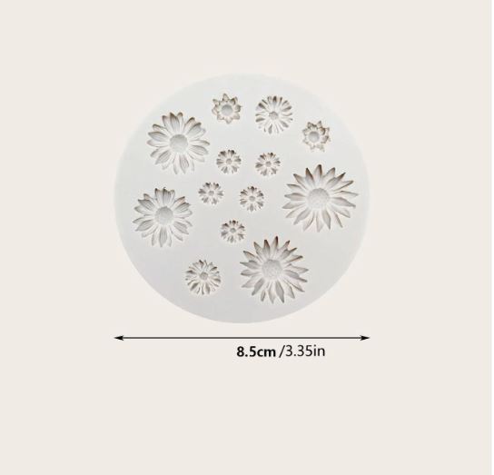 Small Flower Shaped Silicone Mold for Resin Art