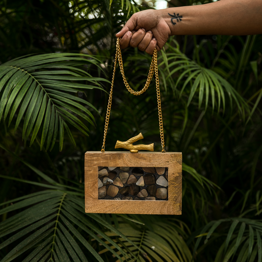 Wooden clutch top